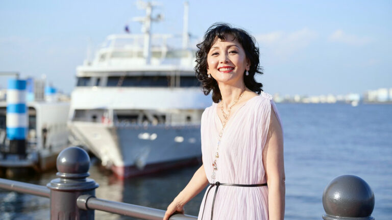 【南果歩 インタビュー】「まずは自分をHAPPYに」——女性たちへ贈る、心のままに生きるヒント