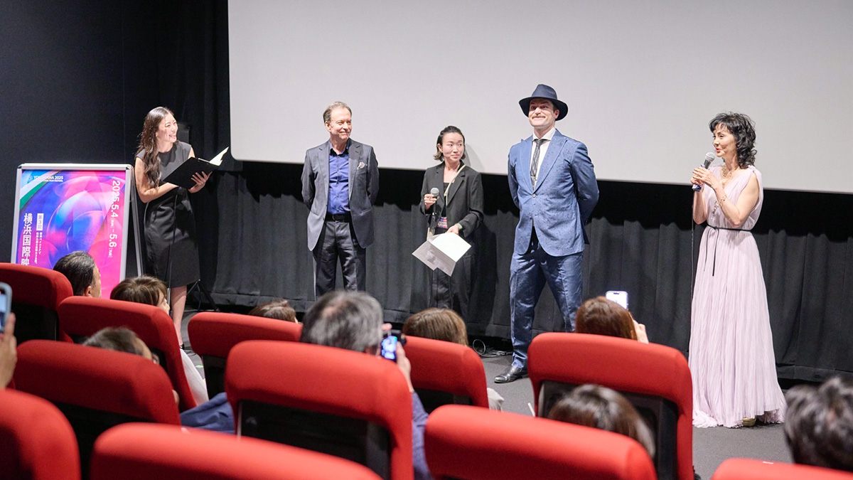 【横浜国際映画祭レポート】南果歩、グレッグ監督らが登壇「異文化を超えて、理解し合うことの大切さを伝えたい」｜映画『ルール・オブ・リビング』