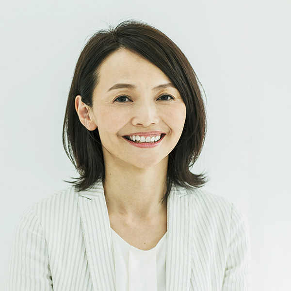 山本沙織氏
